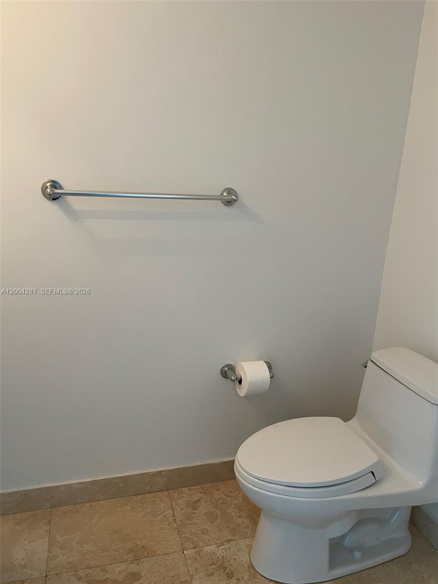 41 SE 5th St #1614, Miami FL 33131
