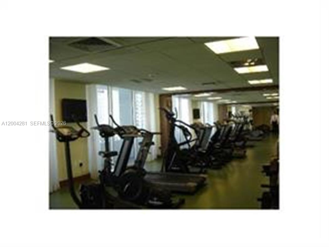 41 SE 5th St #1614, Miami FL 33131