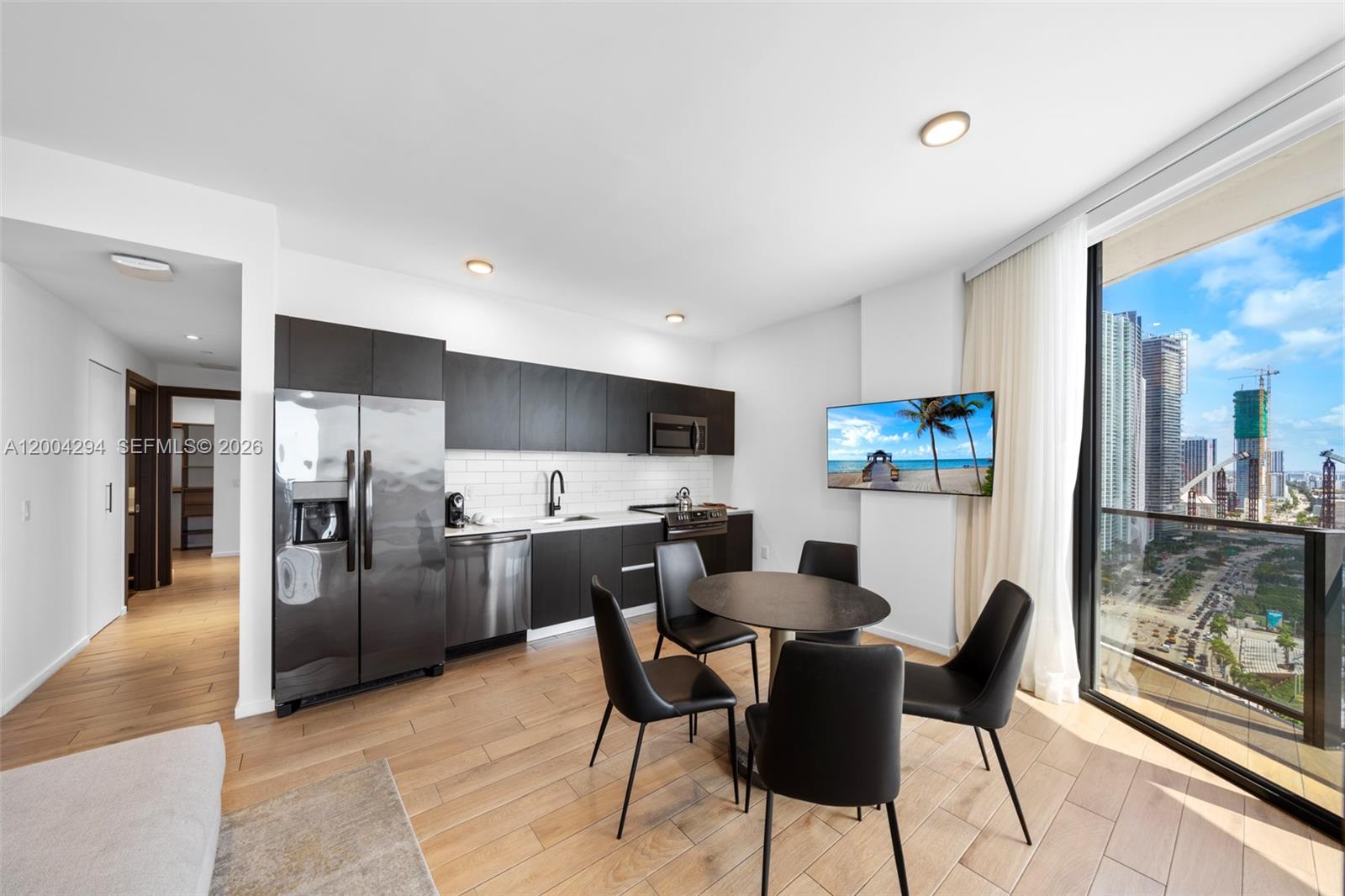 398 NE 5th St #1809, Miami FL 33132