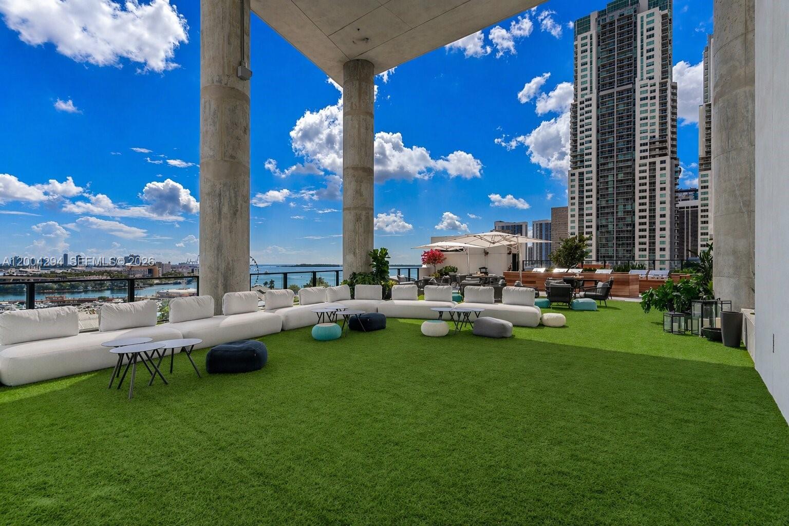 398 NE 5th St #1809, Miami FL 33132