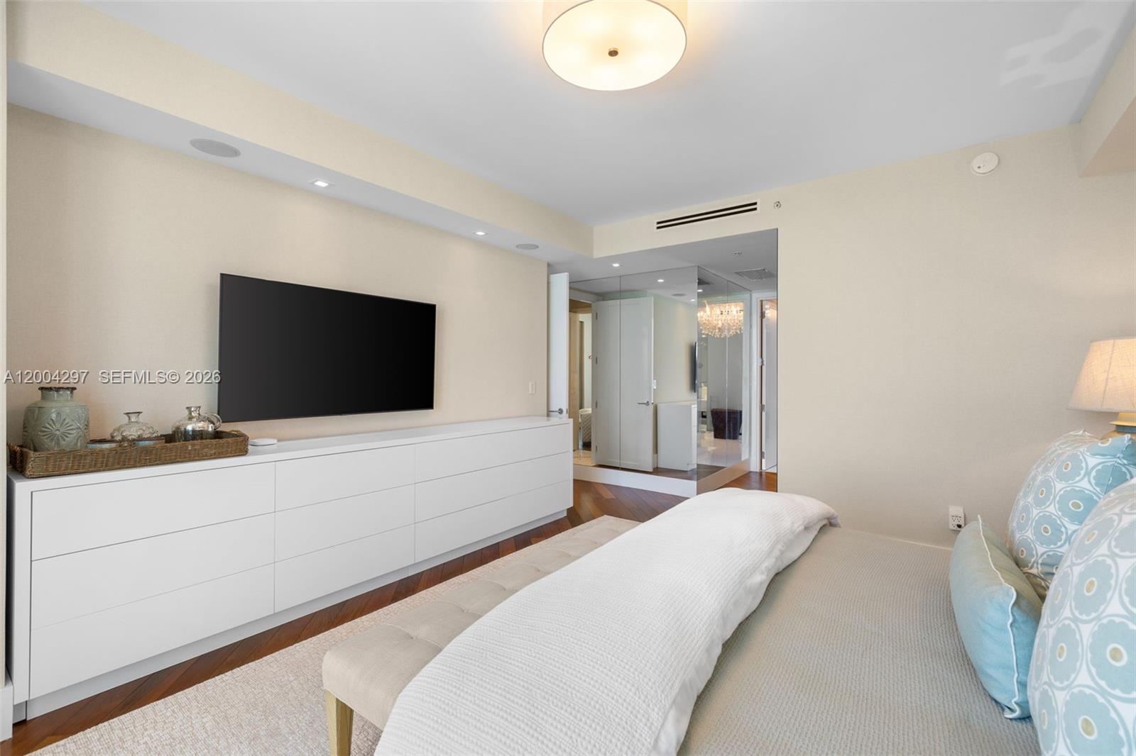 50 S Pointe Dr #1502/03, Miami Beach FL 33139