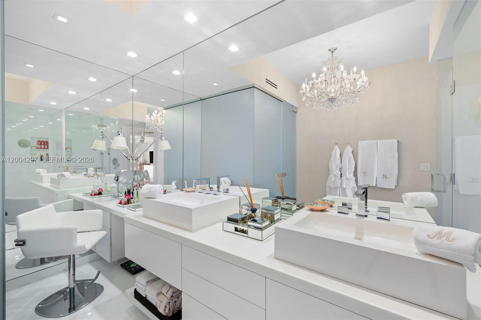50 S Pointe Dr #1502/03, Miami Beach FL 33139