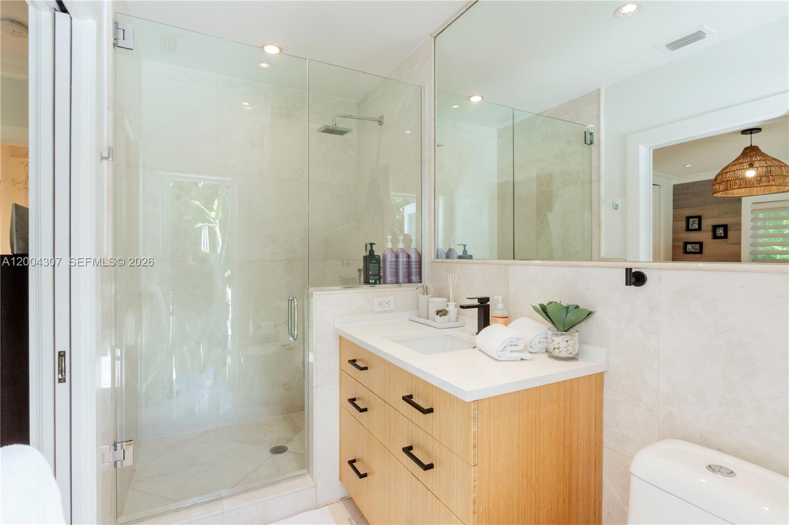 1029 Mariposa Ave, Coral Gables FL 33146