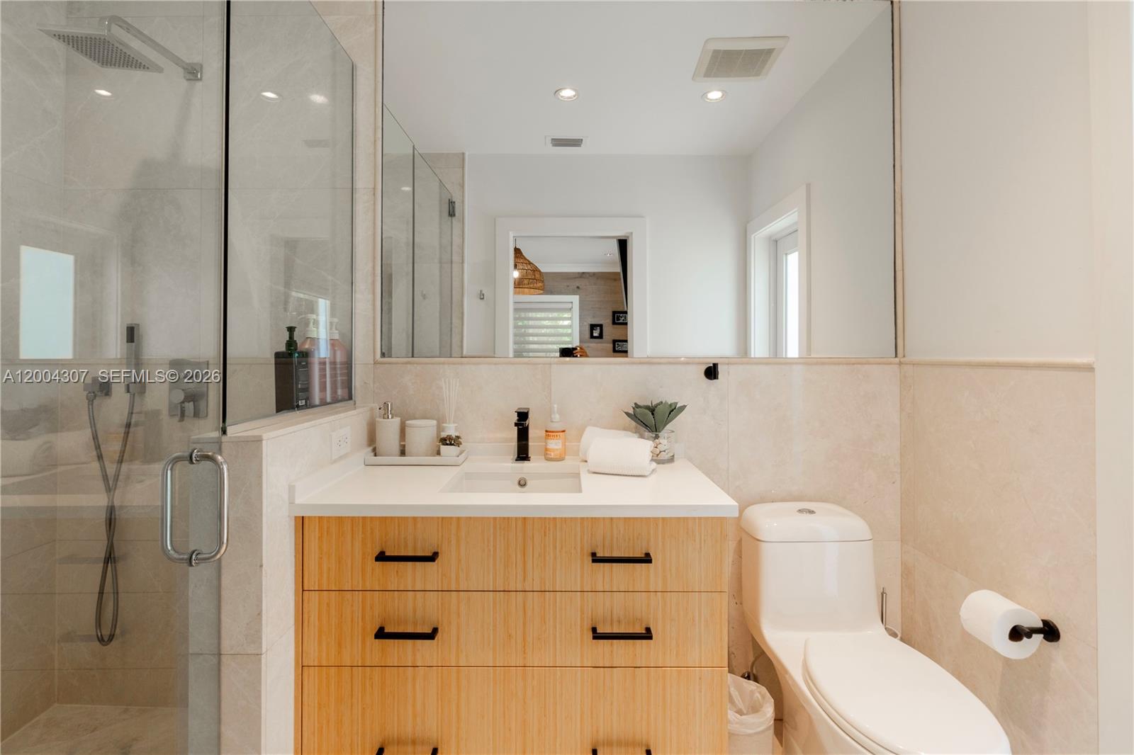 1029 Mariposa Ave, Coral Gables FL 33146