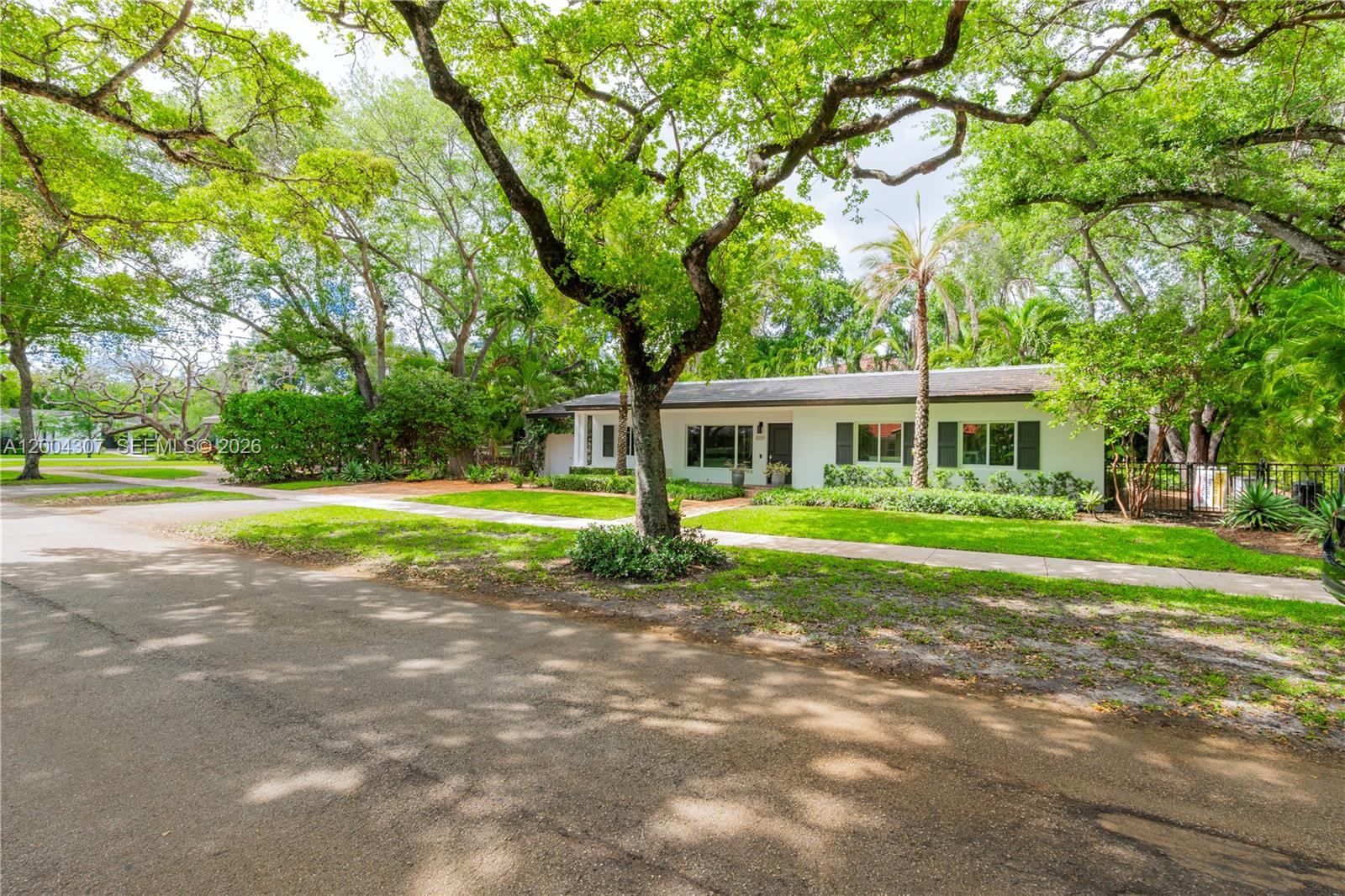 1029 Mariposa Ave, Coral Gables FL 33146