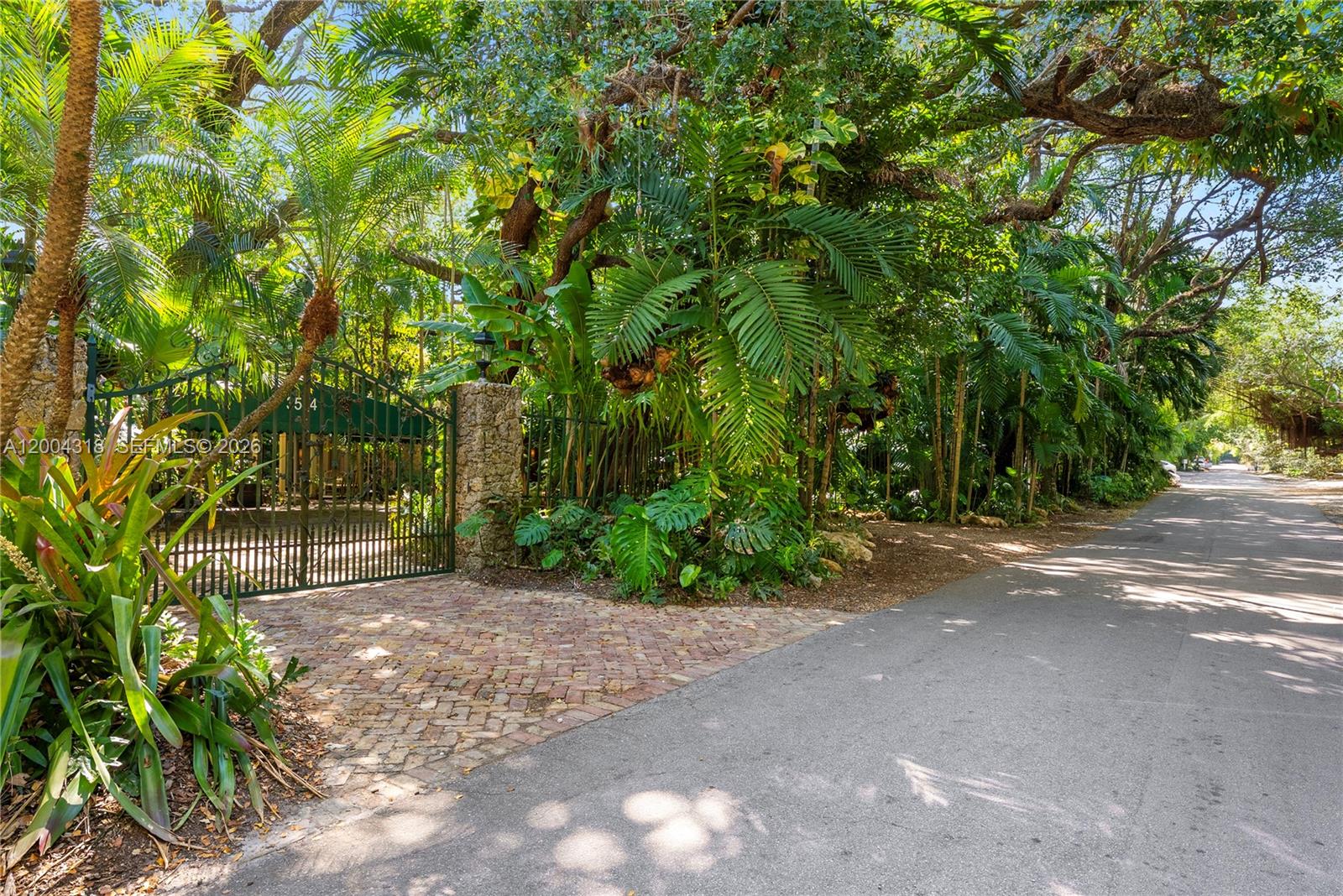 3584 Saint Gaudens Rd, Miami FL 33133