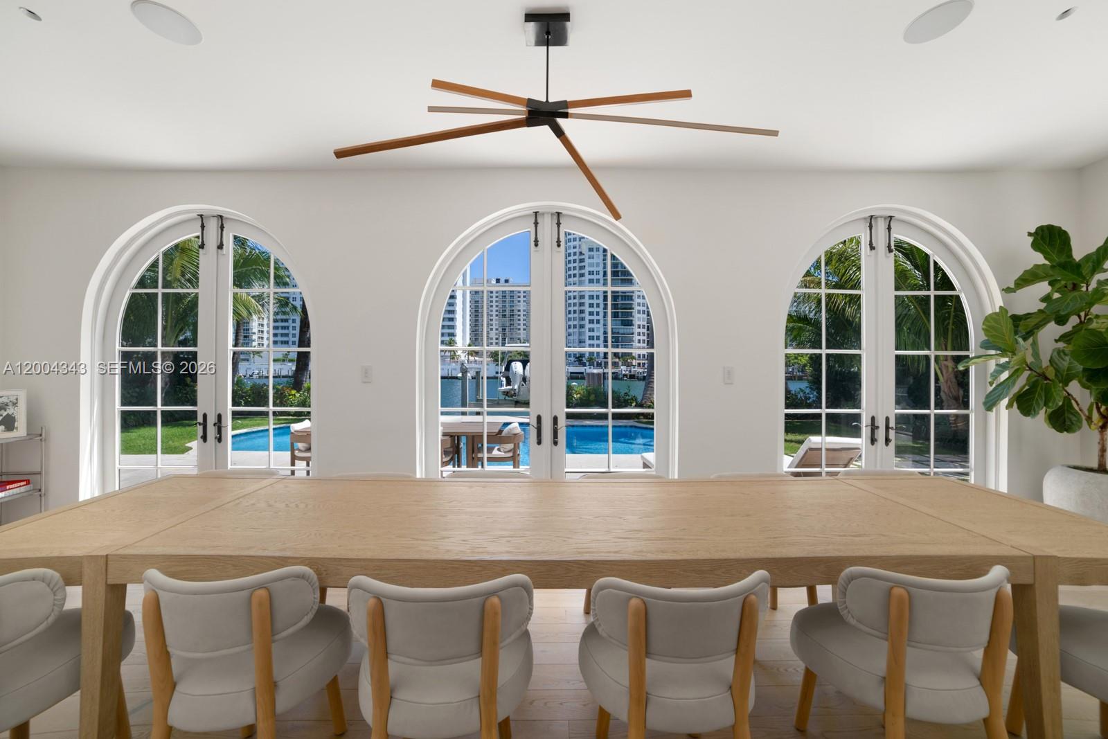 5763 Pine Tree Dr, Miami Beach FL 33140