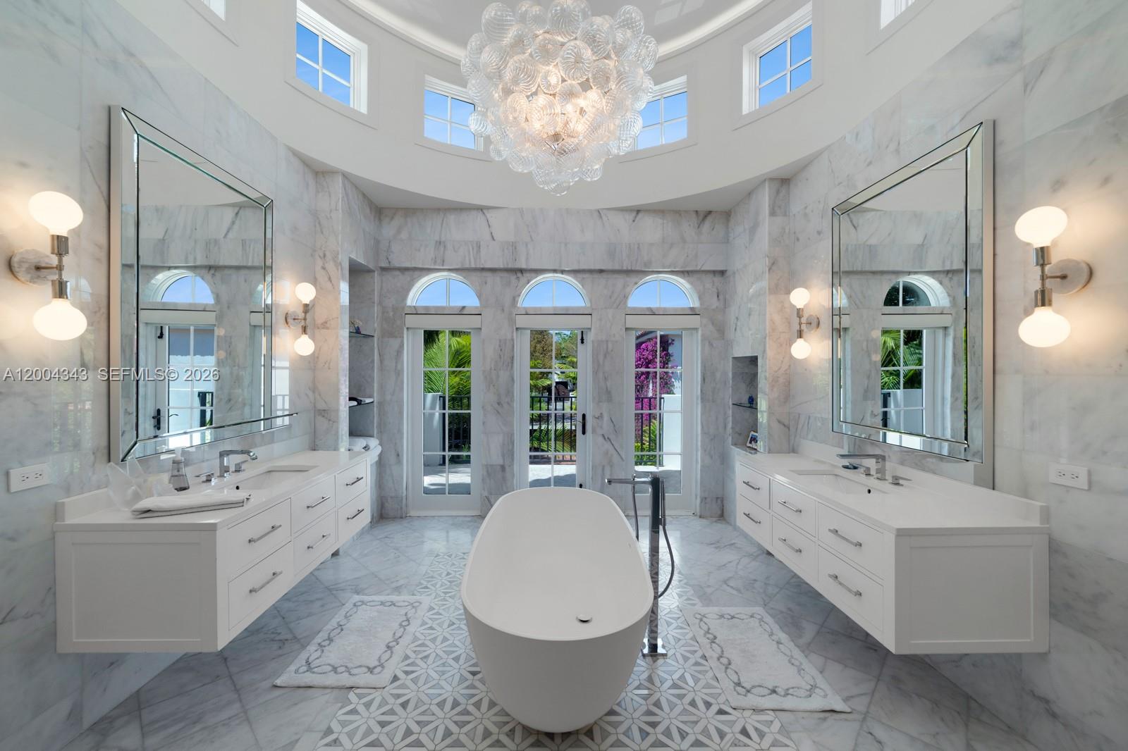 5763 Pine Tree Dr, Miami Beach FL 33140