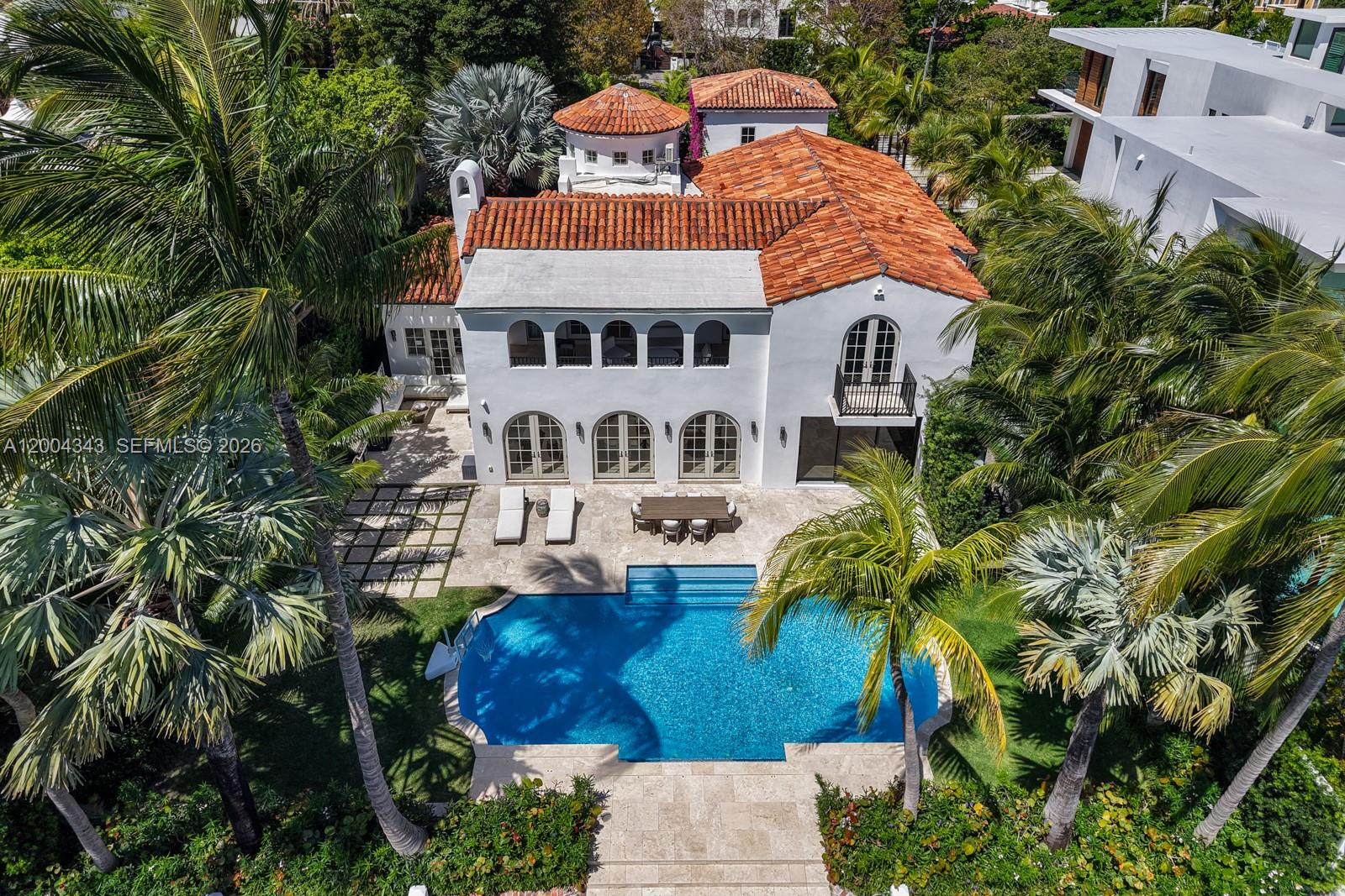 5763 Pine Tree Dr, Miami Beach FL 33140