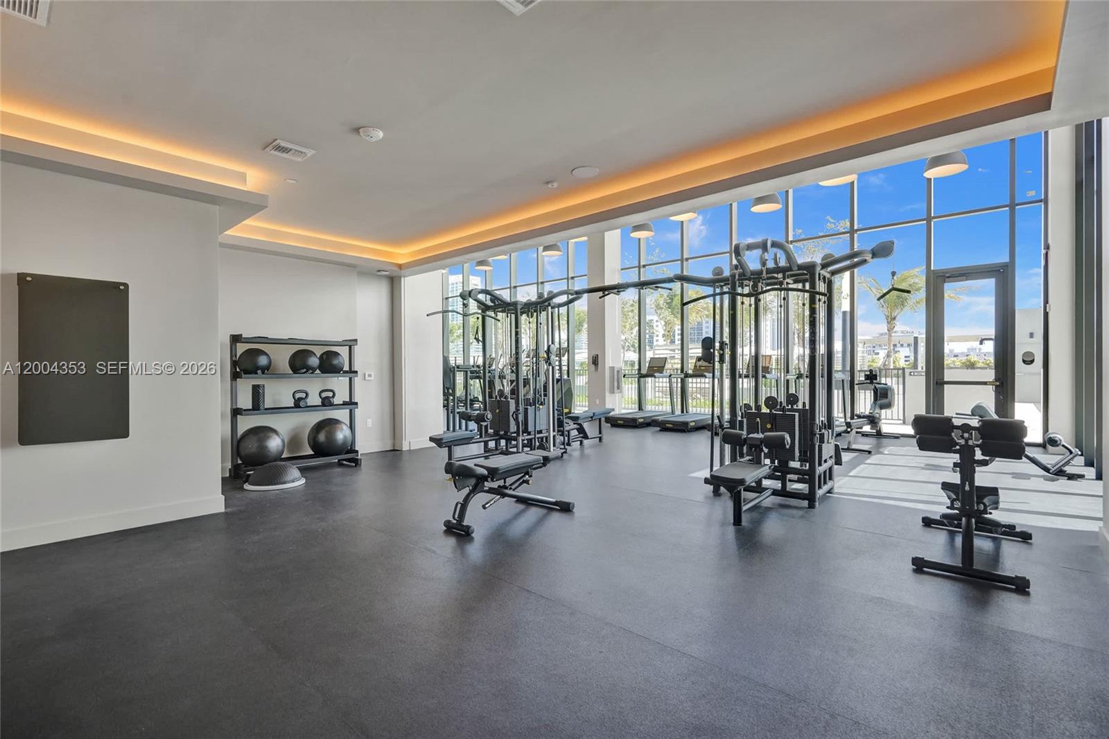 580 72nd St #1702, Miami Beach FL 33141