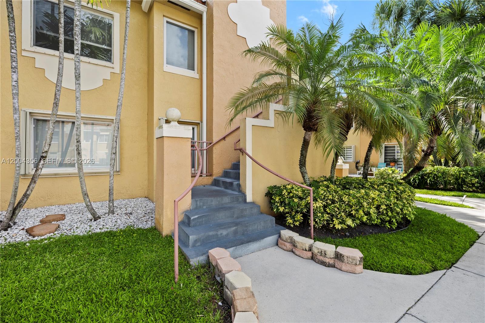631 NW 79th Ter #204, Pembroke Pines FL 33024