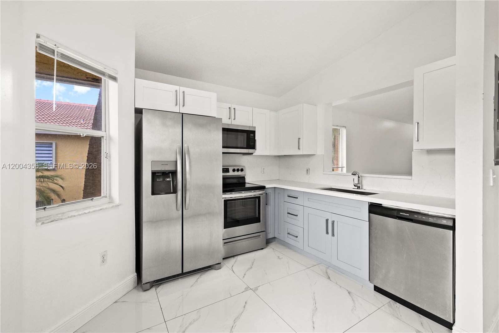 631 NW 79th Ter #204, Pembroke Pines FL 33024
