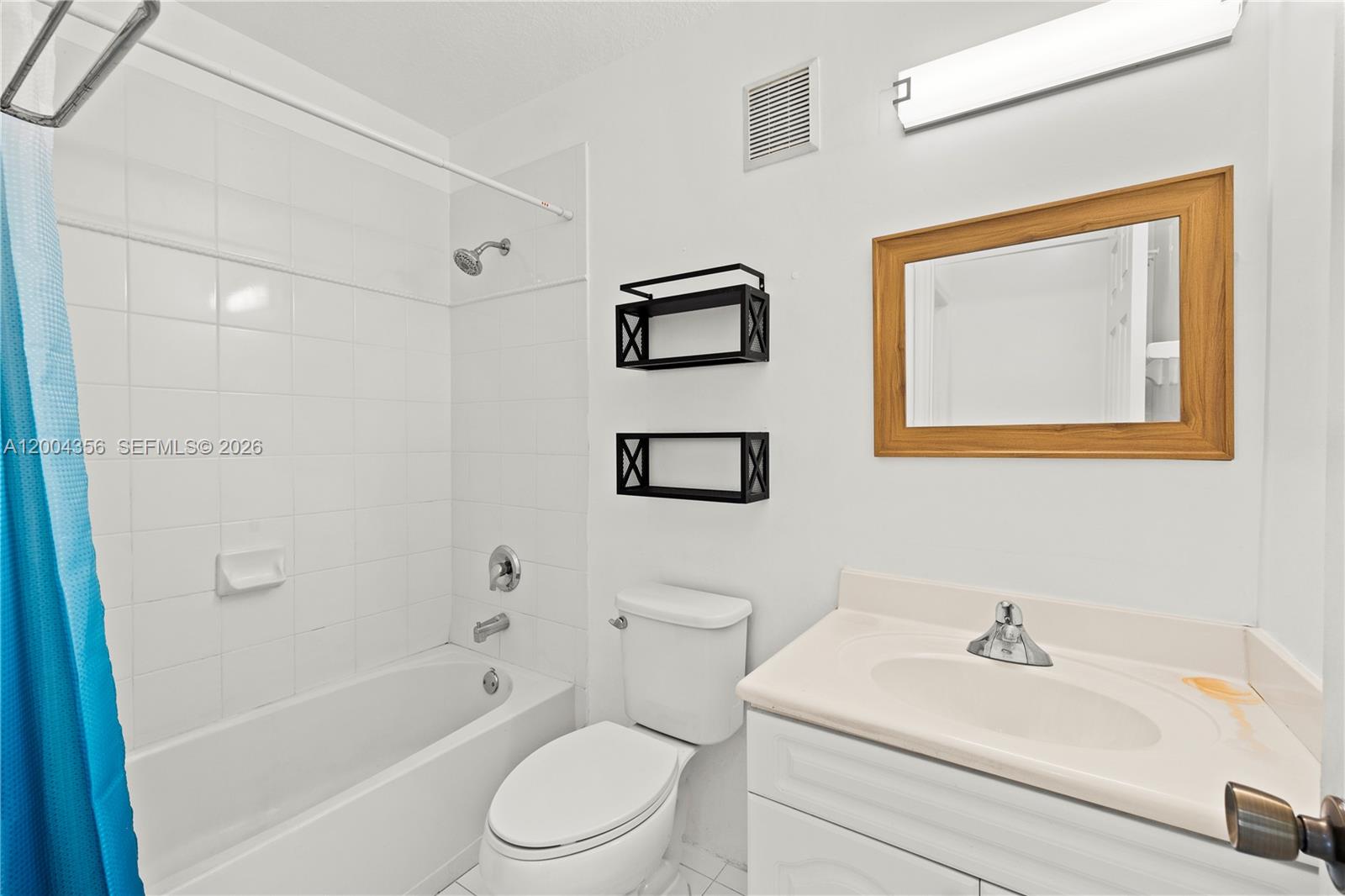 631 NW 79th Ter #204, Pembroke Pines FL 33024