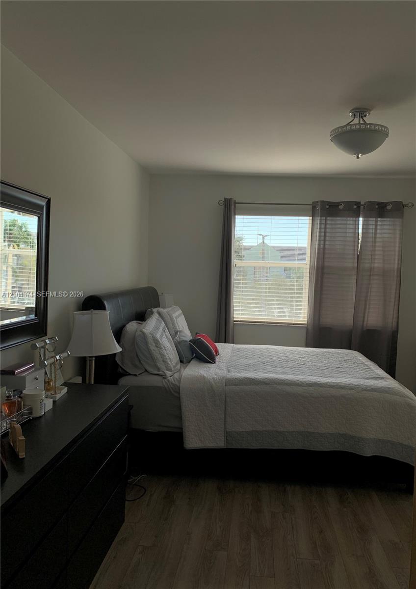 8660 SW 212th St #305, Cutler Bay FL 33189
