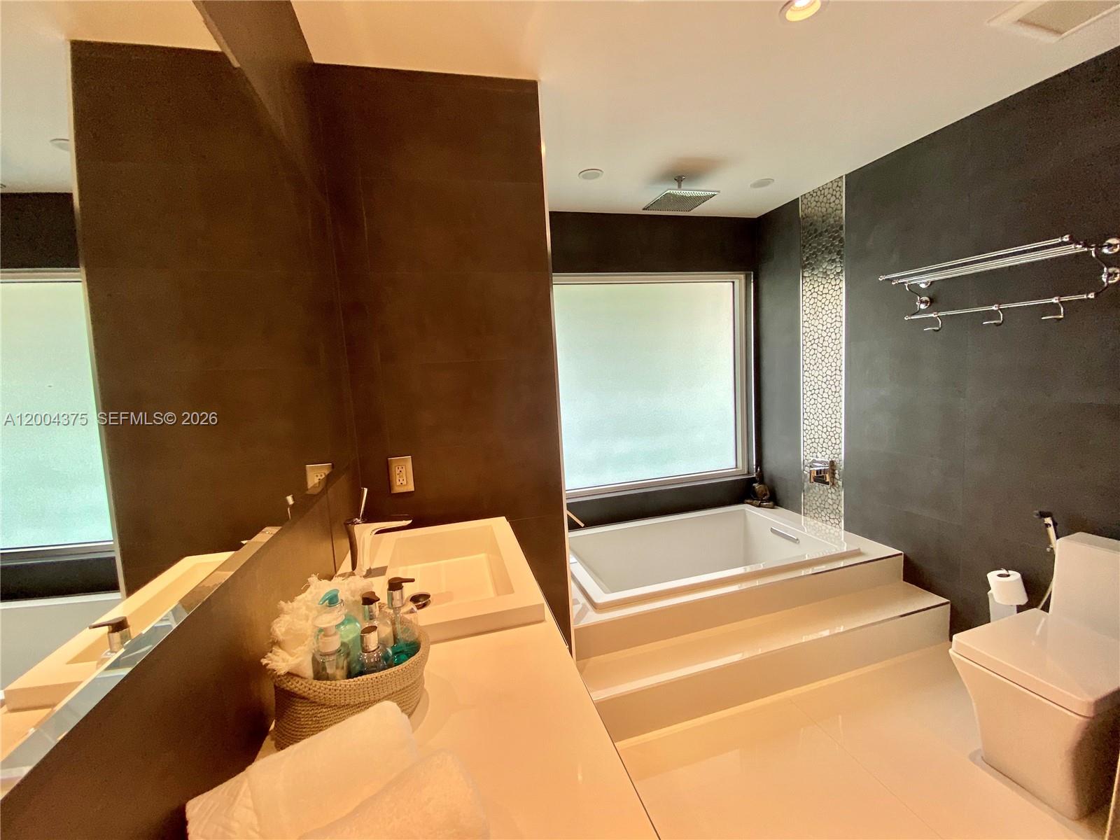 265 N Shore Dr, Miami Beach FL 33141