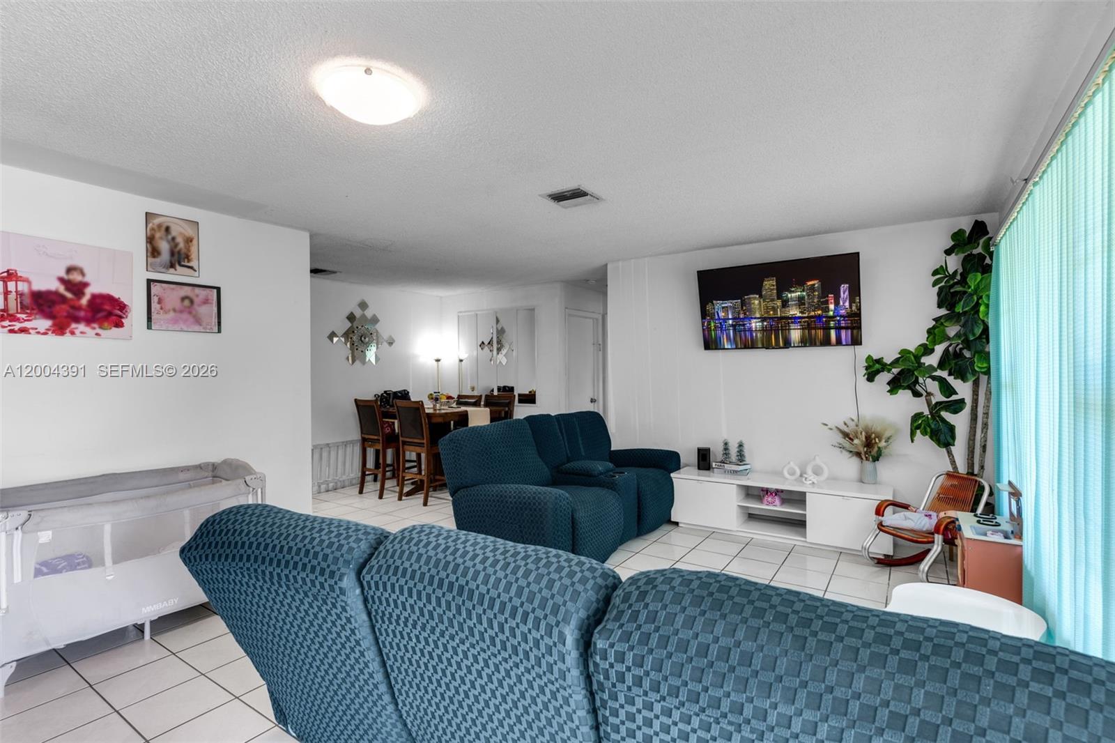 2321 NW 47th Ave, Lauderhill FL 33313