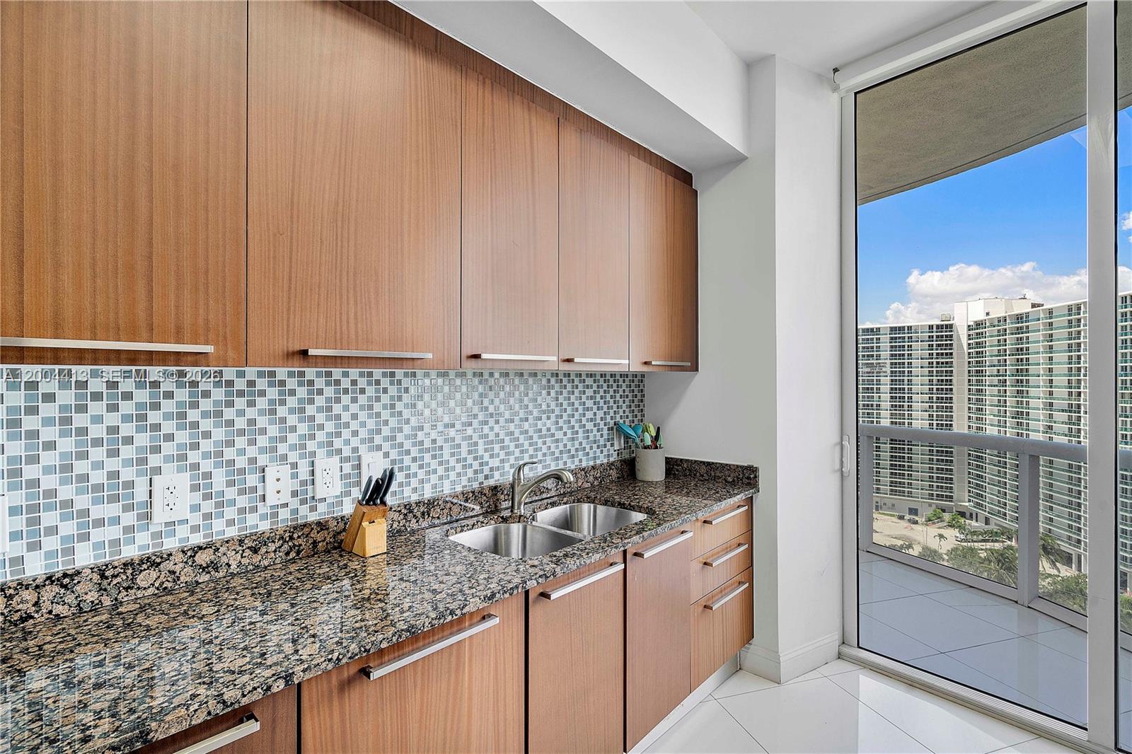 15811 Collins Ave #1205, Sunny Isles Beach FL 33160