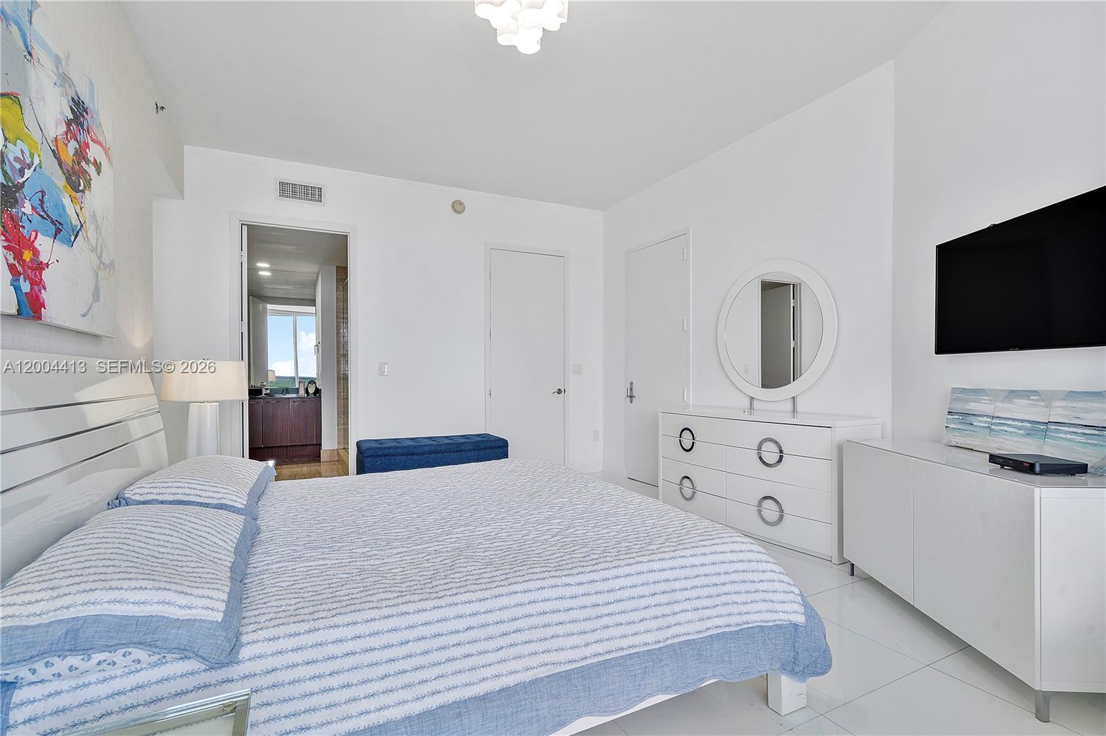 15811 Collins Ave #1205, Sunny Isles Beach FL 33160