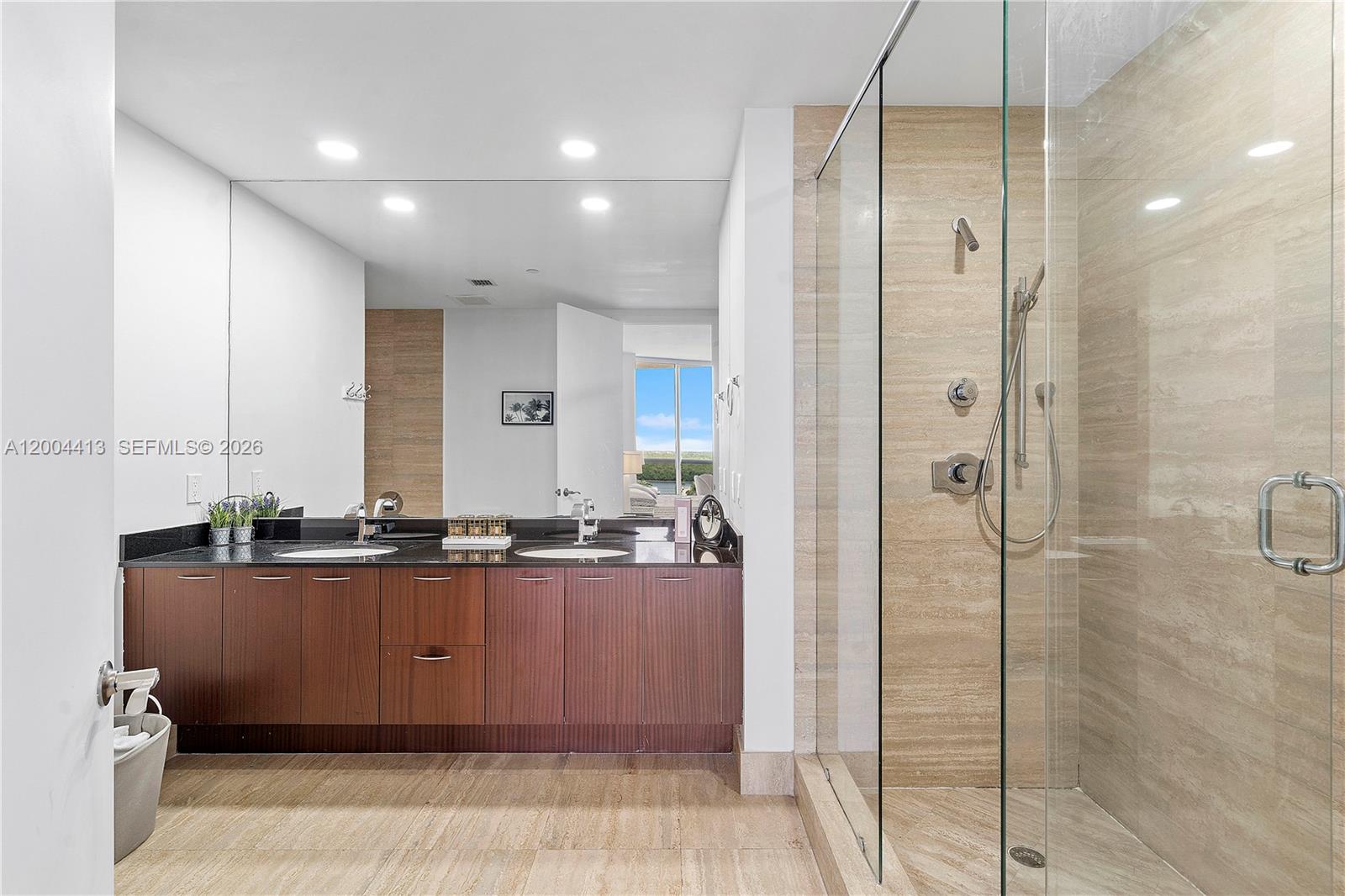 15811 Collins Ave #1205, Sunny Isles Beach FL 33160