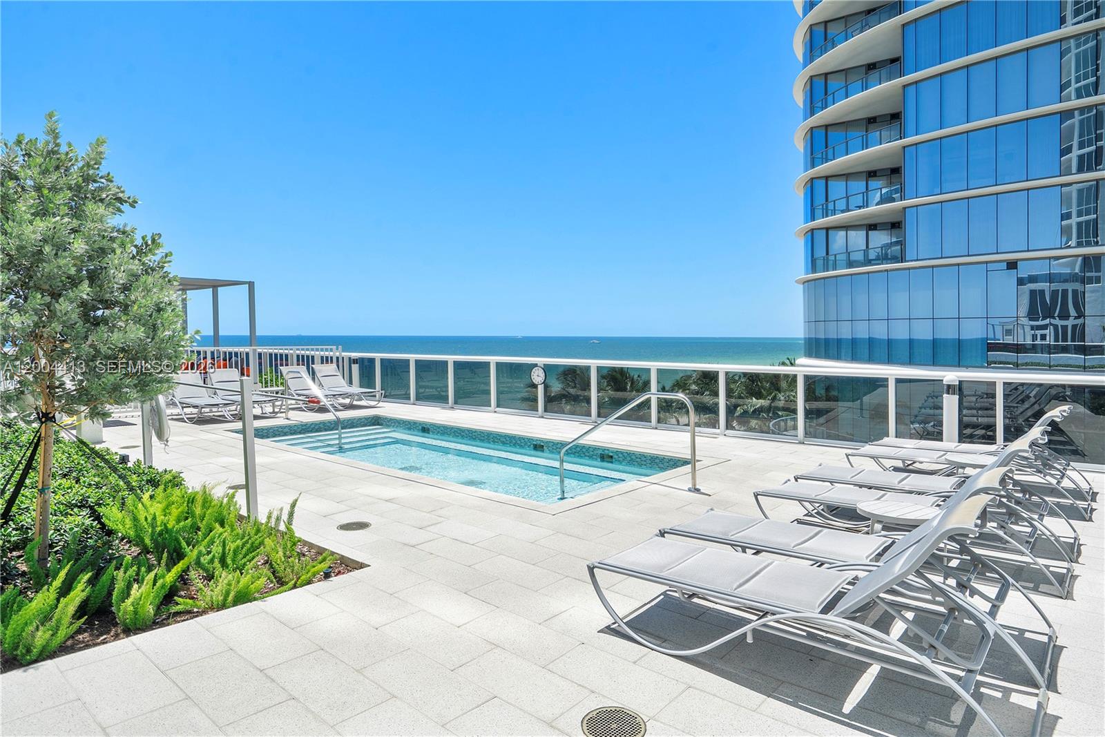 15811 Collins Ave #1205, Sunny Isles Beach FL 33160