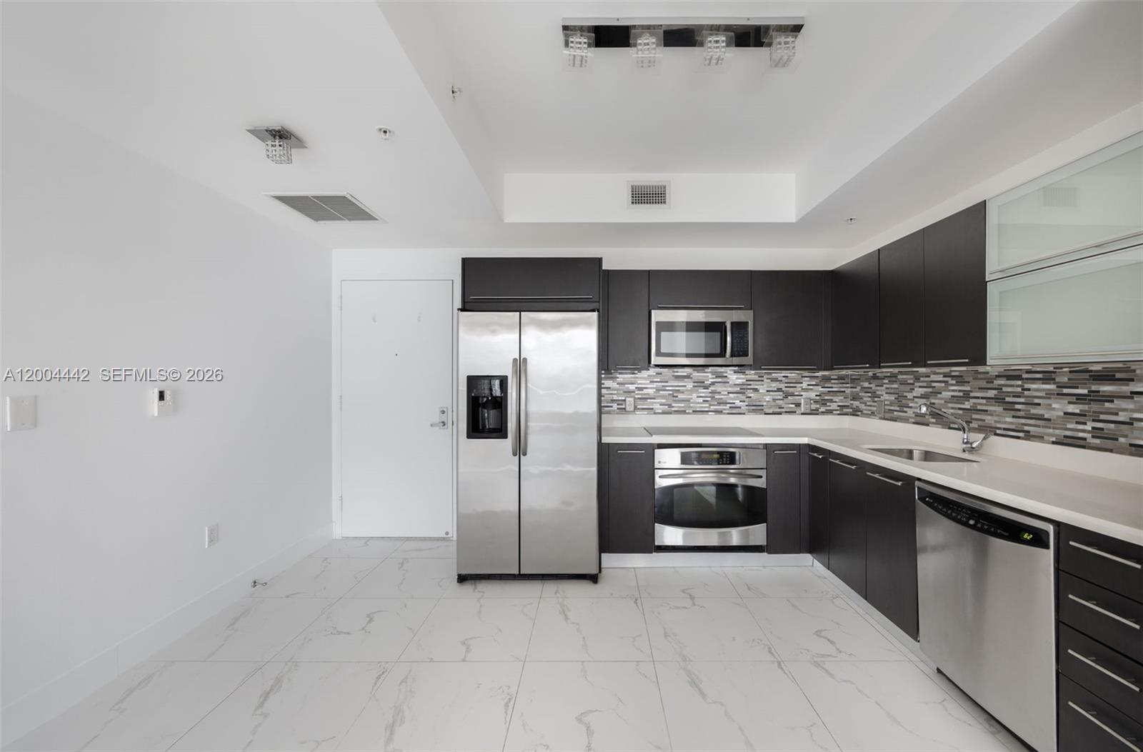 90 SW 3rd St #2602, Miami FL 33130
