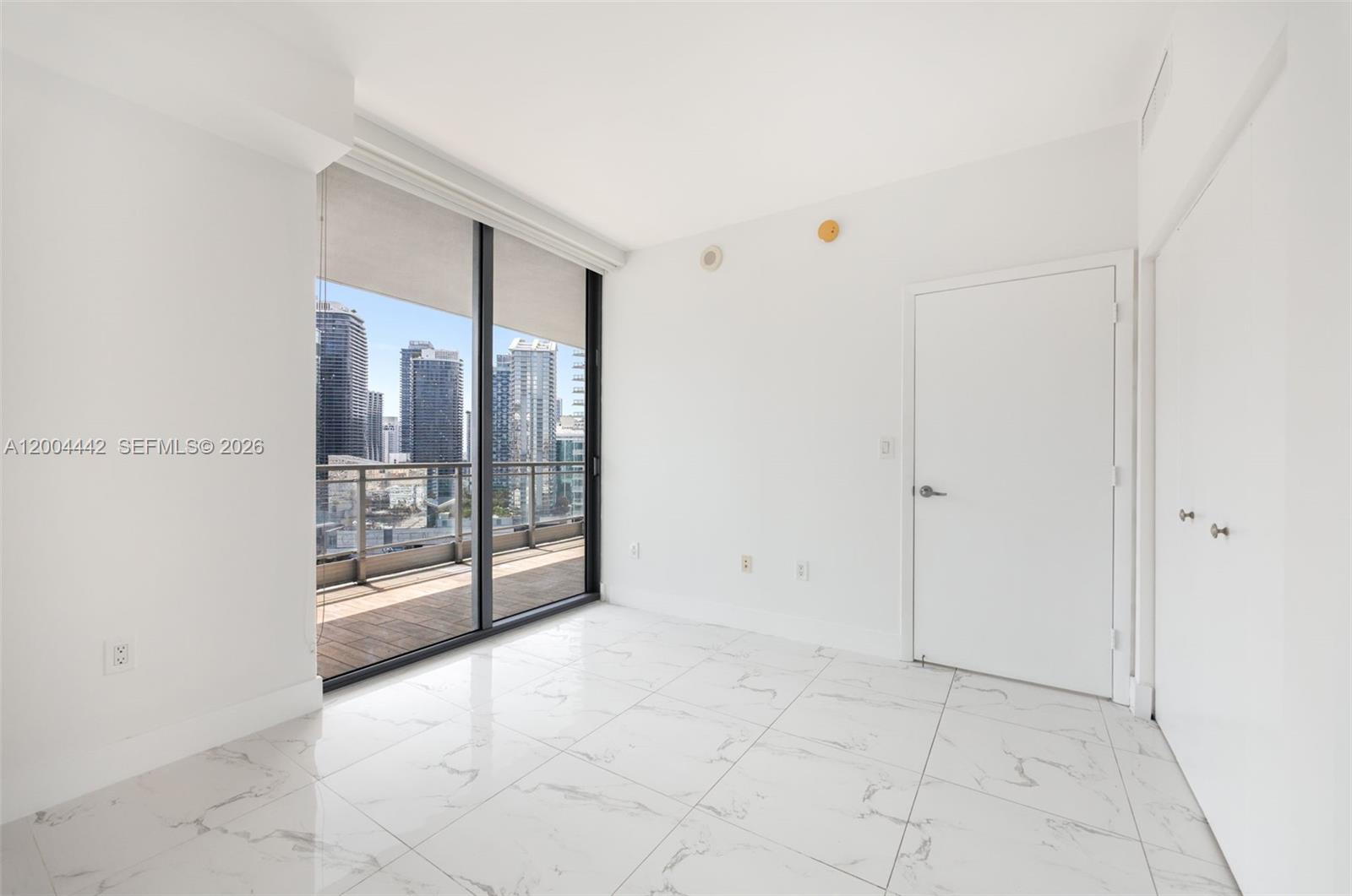 90 SW 3rd St #2602, Miami FL 33130