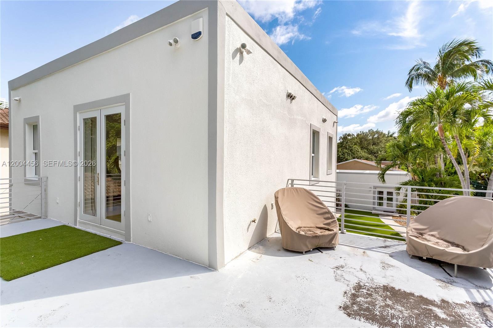 152 SW 20th Rd, Miami FL 33129