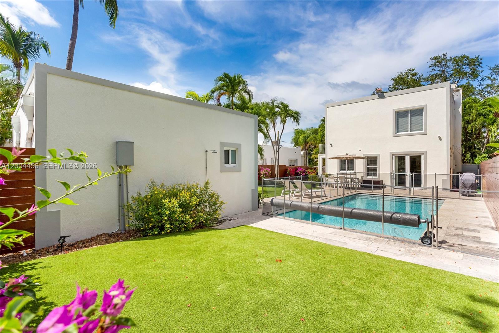 152 SW 20th Rd, Miami FL 33129