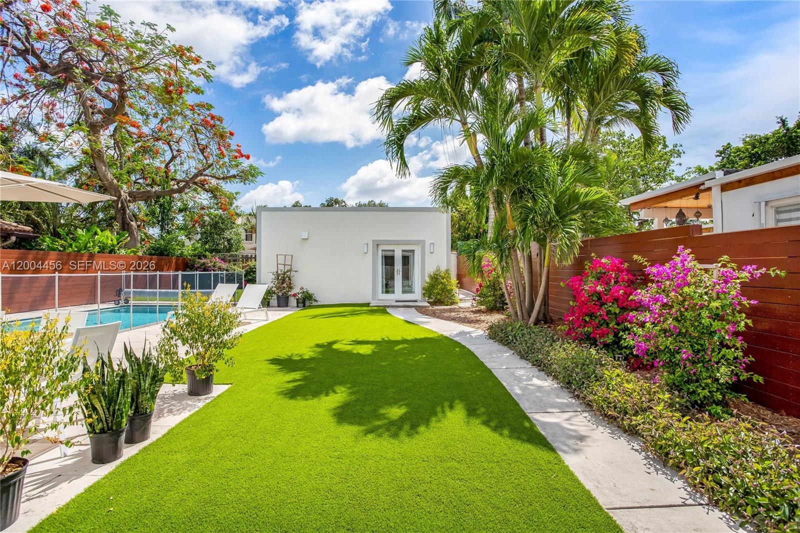 152 SW 20th Rd, Miami FL 33129