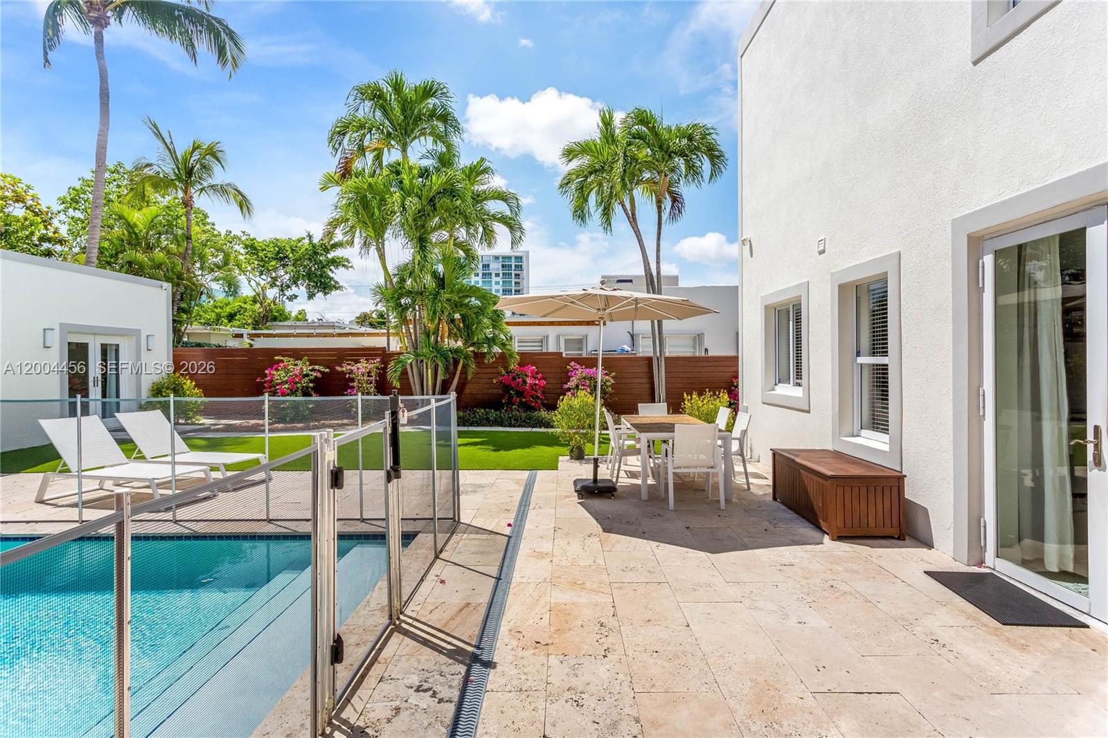 152 SW 20th Rd, Miami FL 33129