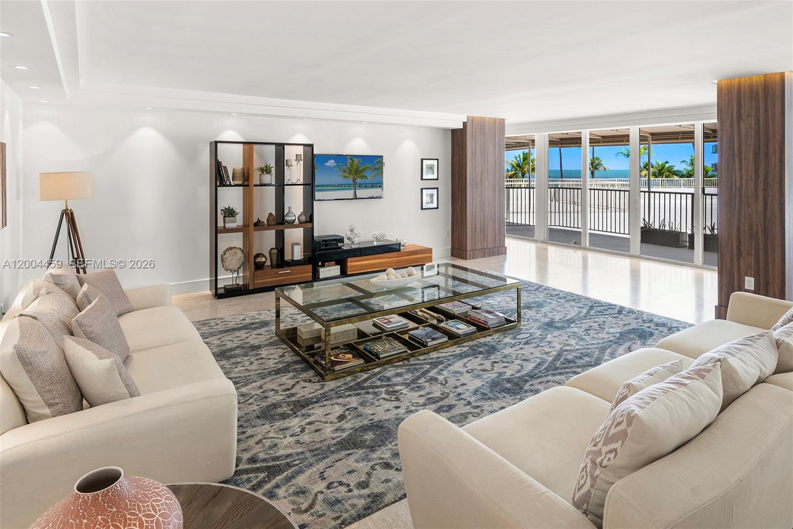 600 Grapetree Dr #3BS, Key Biscayne FL 33149