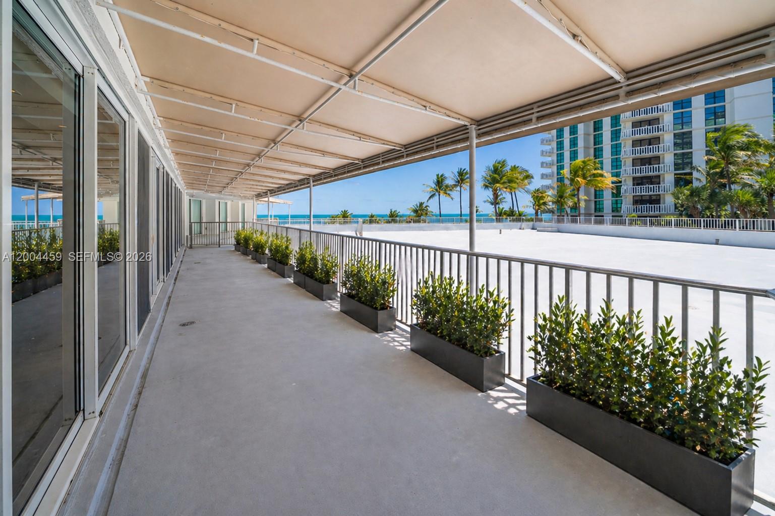 600 Grapetree Dr #3BS, Key Biscayne FL 33149