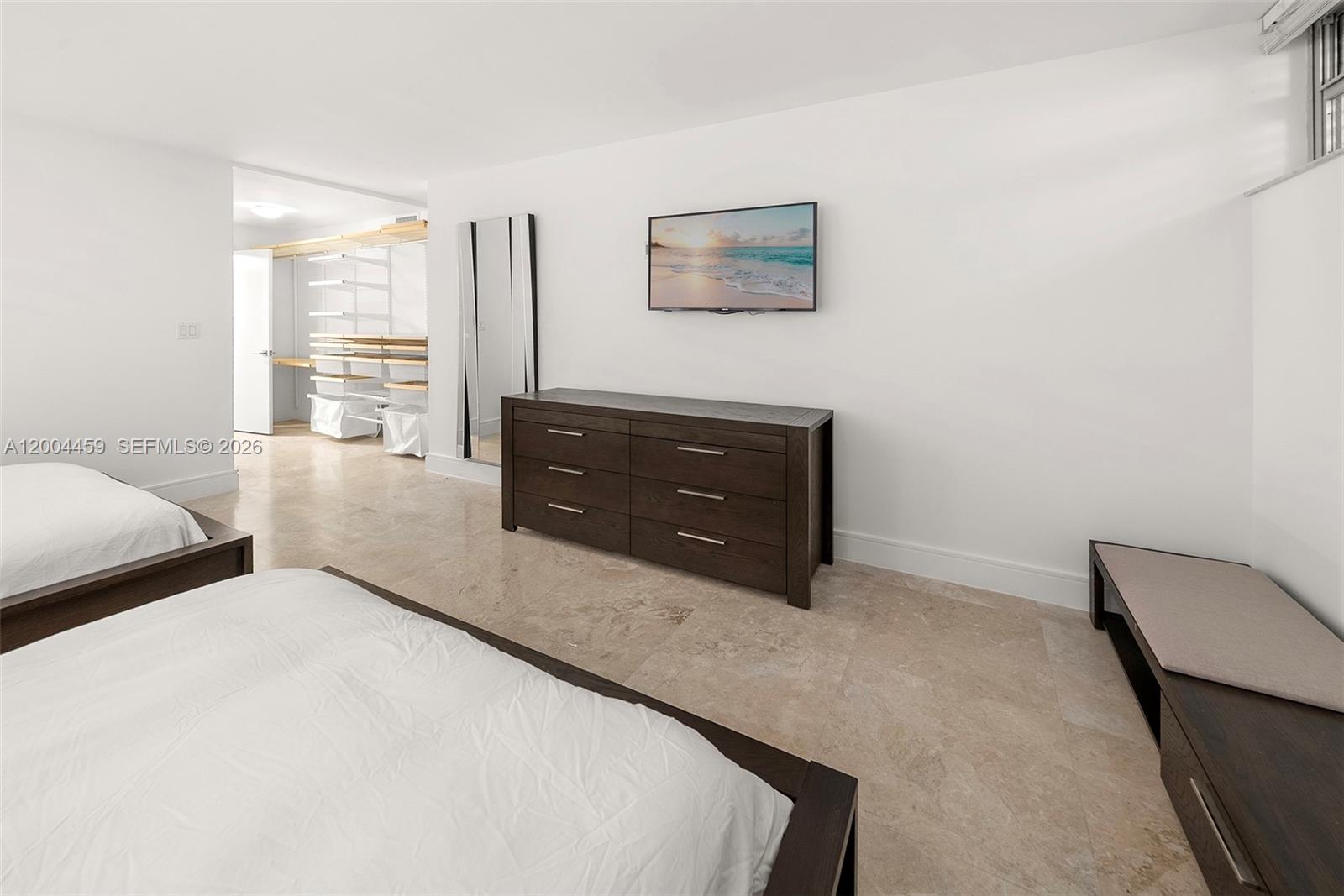 600 Grapetree Dr #3BS, Key Biscayne FL 33149