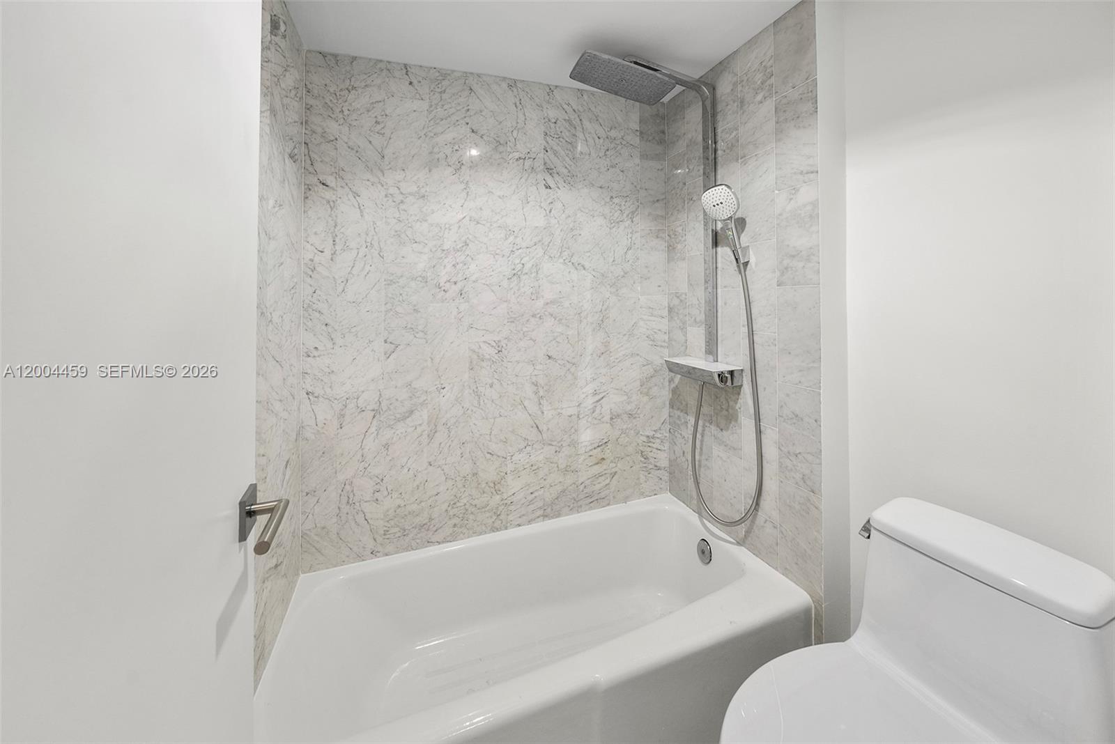 600 Grapetree Dr #3BS, Key Biscayne FL 33149