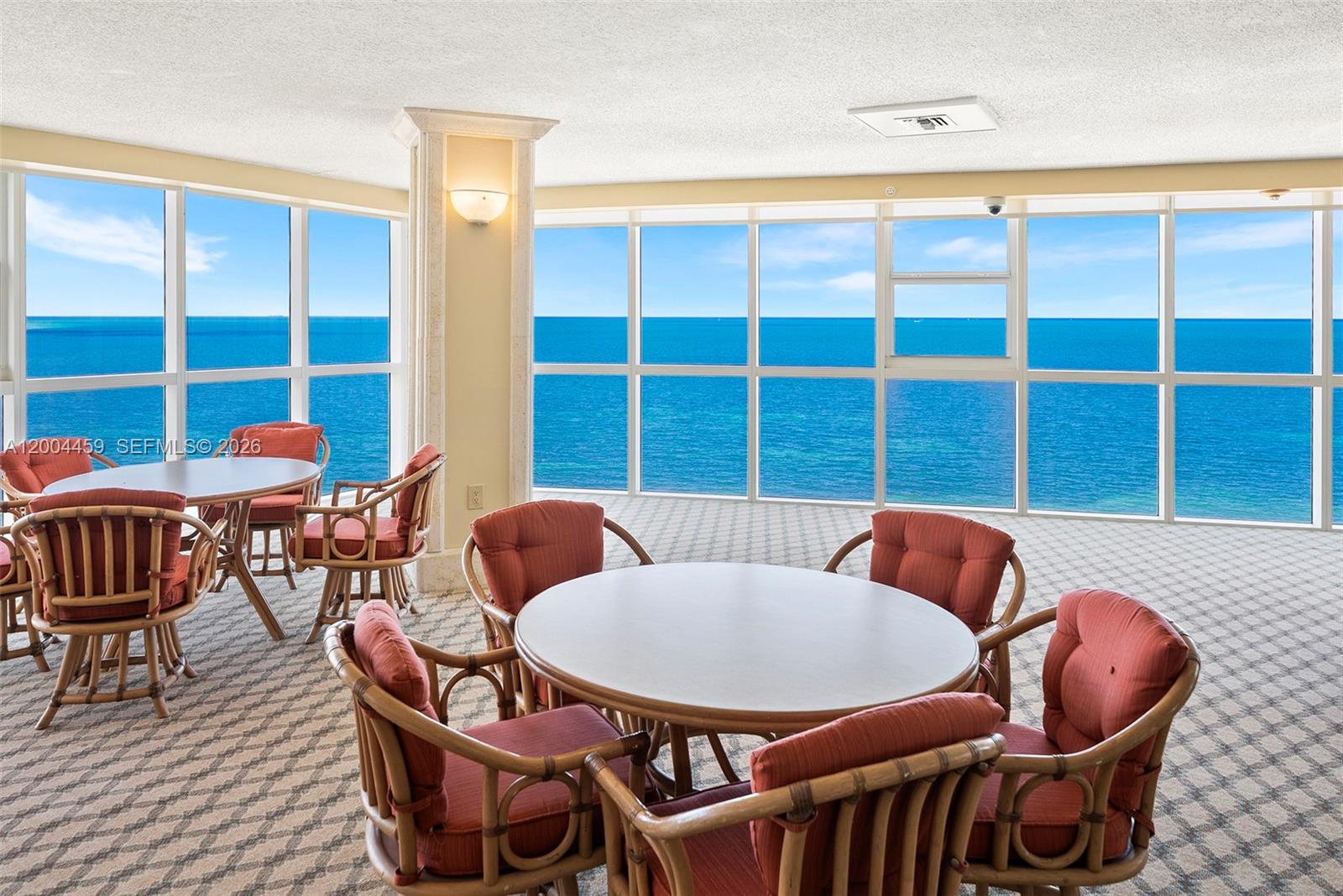 600 Grapetree Dr #3BS, Key Biscayne FL 33149