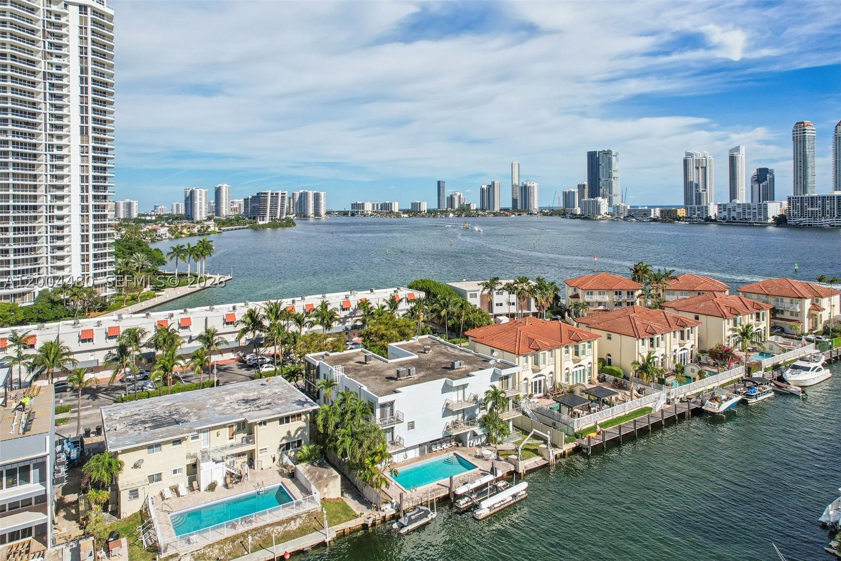 3862 NE 171st St #E, North Miami Beach FL 33160