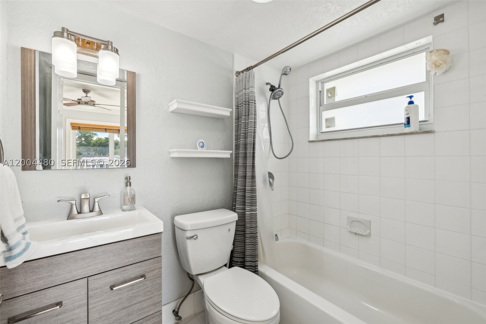 3862 NE 171st St #E, North Miami Beach FL 33160