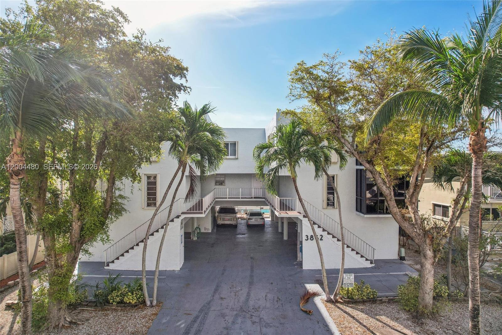 3862 NE 171st St #E, North Miami Beach FL 33160