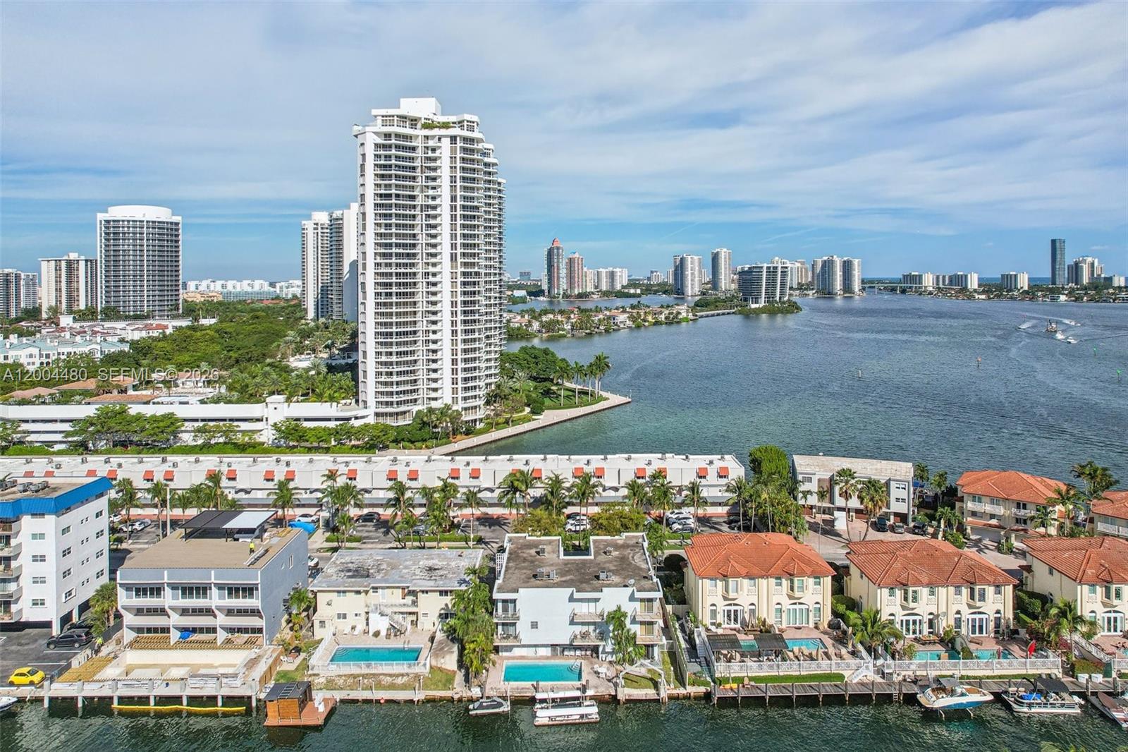3862 NE 171st St #E, North Miami Beach FL 33160