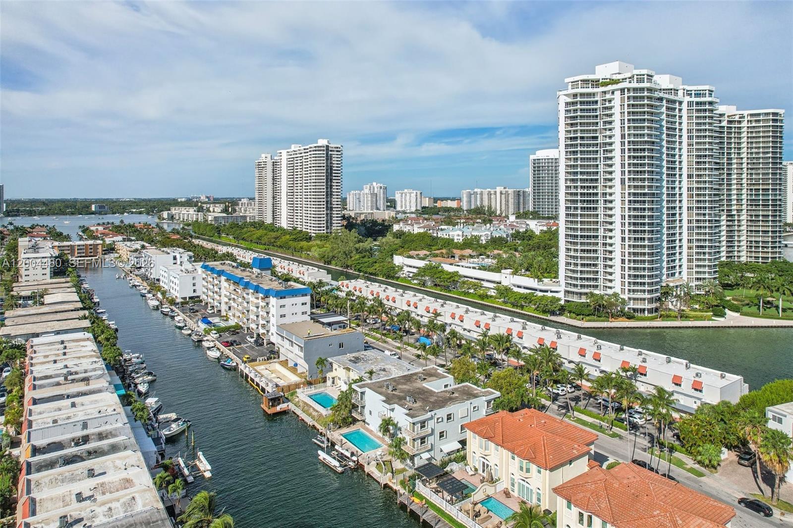 3862 NE 171st St #E, North Miami Beach FL 33160