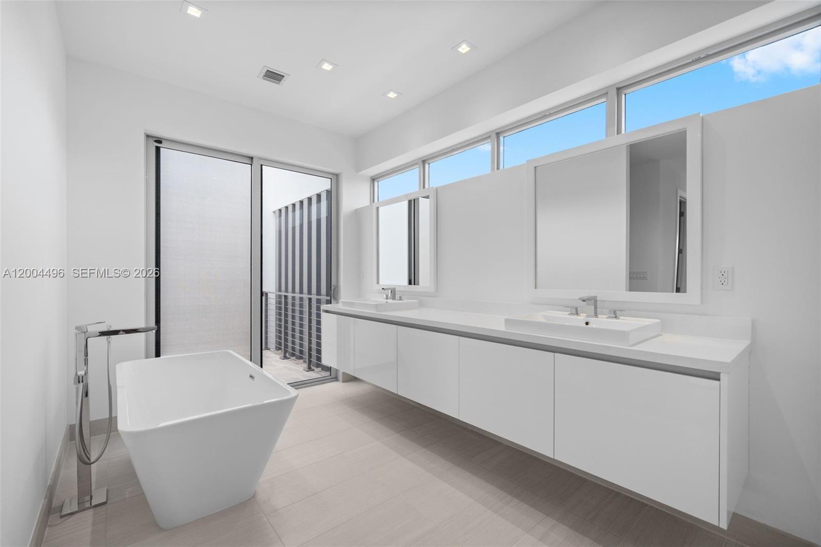 16710 Botaniko Dr N, Weston FL 33326
