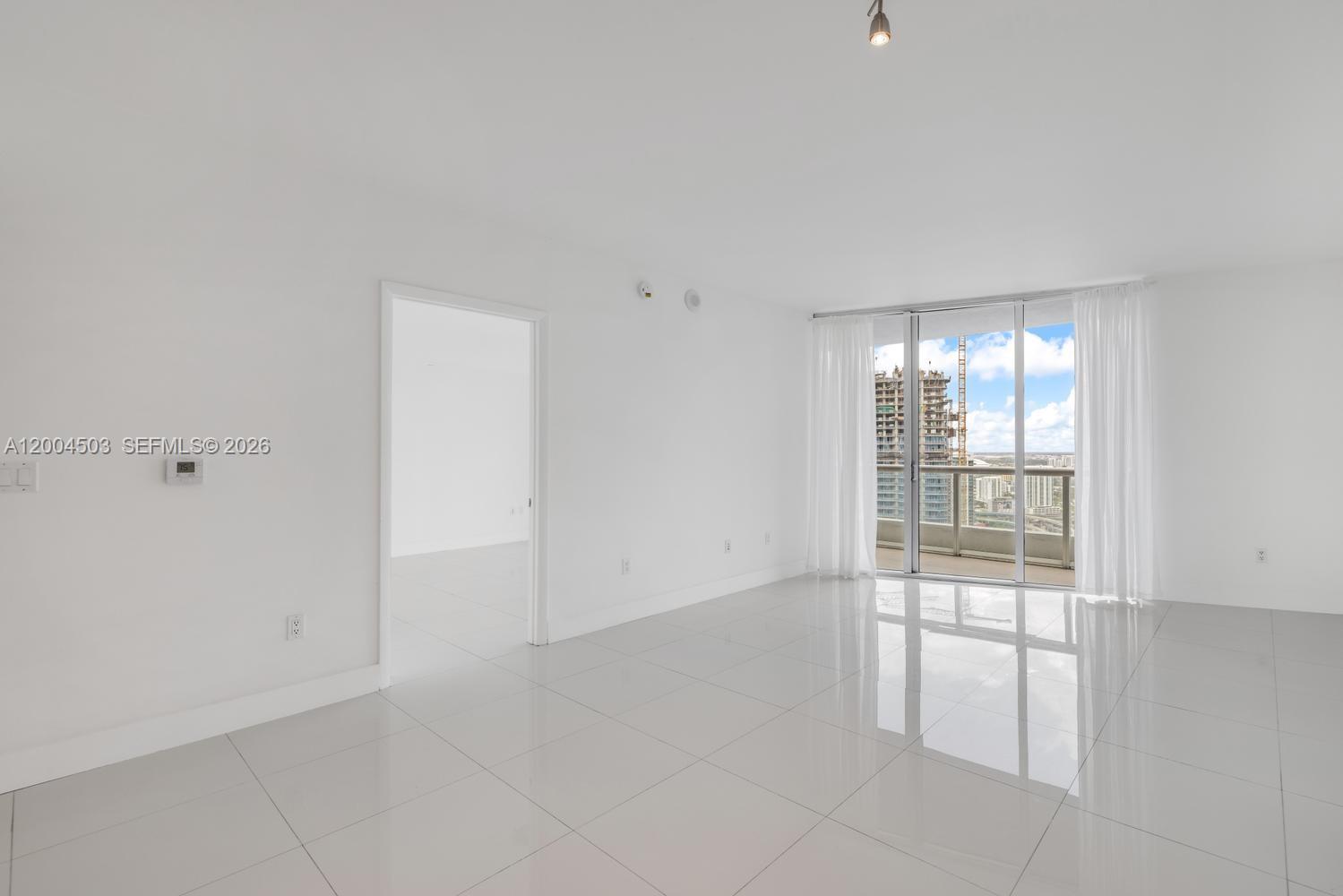 465 Brickell Ave #4206, Miami FL 33131