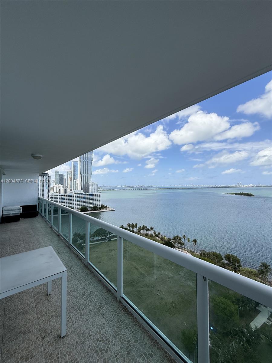 1800 N Bayshore Dr #2107, Miami FL 33132