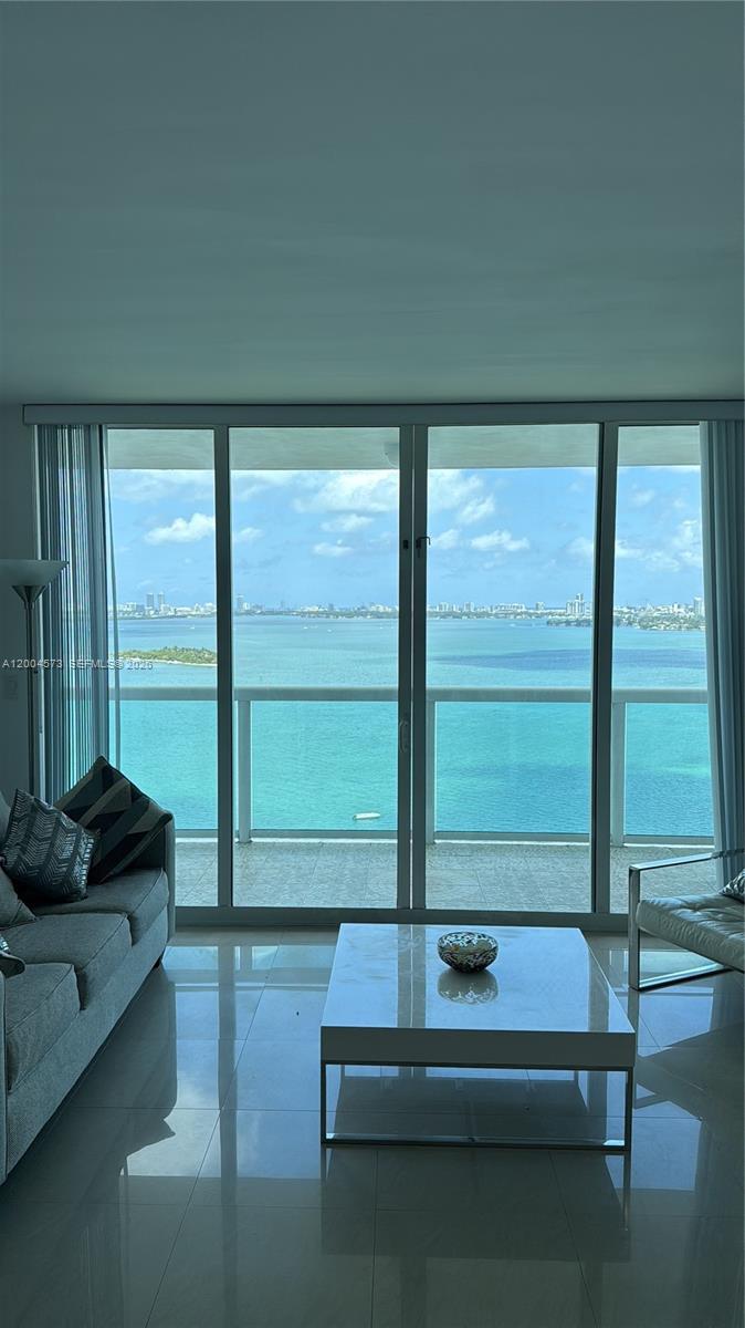 1800 N Bayshore Dr #2107, Miami FL 33132