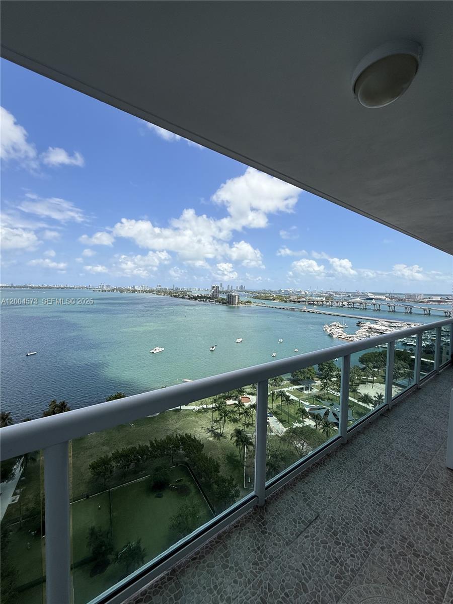 1800 N Bayshore Dr #2107, Miami FL 33132