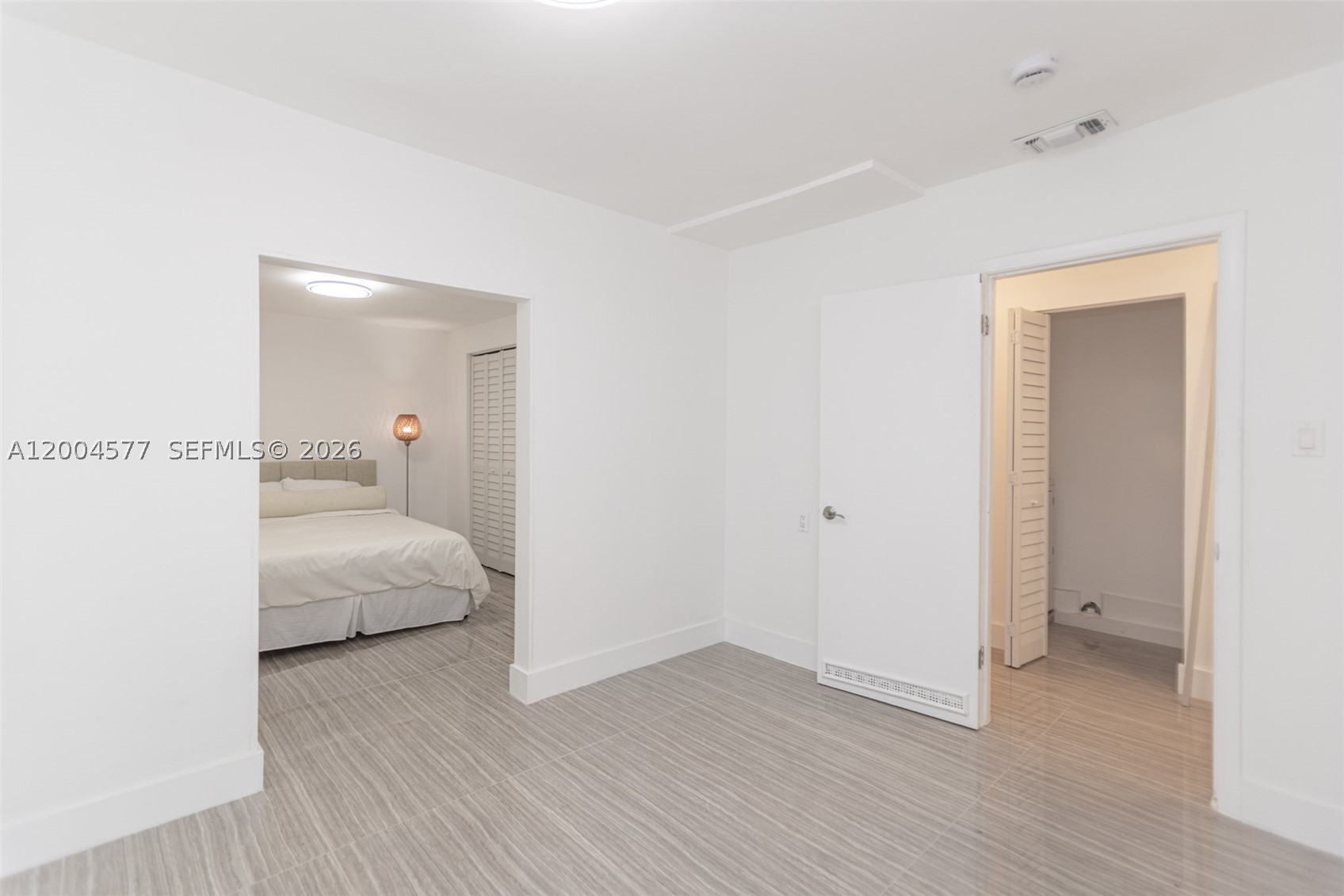 1690 Daytonia Rd, Miami Beach FL 33141