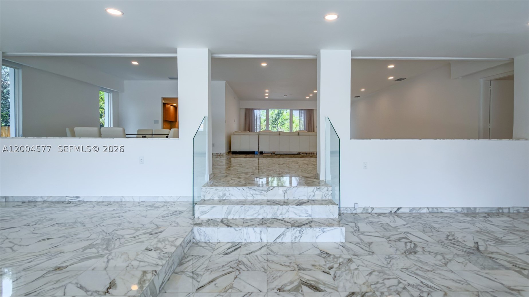 1690 Daytonia Rd, Miami Beach FL 33141