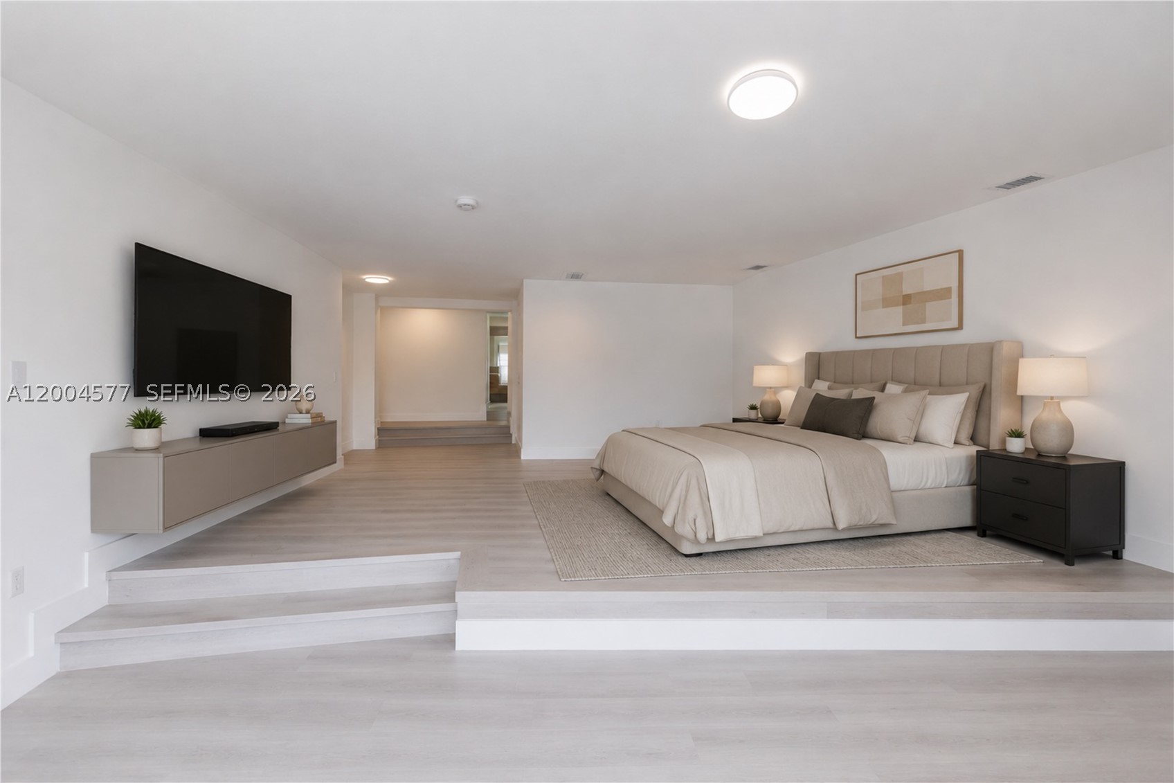 1690 Daytonia Rd, Miami Beach FL 33141