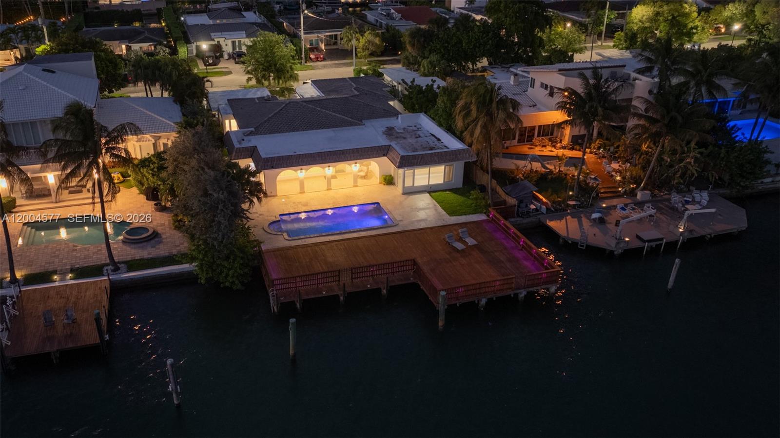 1690 Daytonia Rd, Miami Beach FL 33141