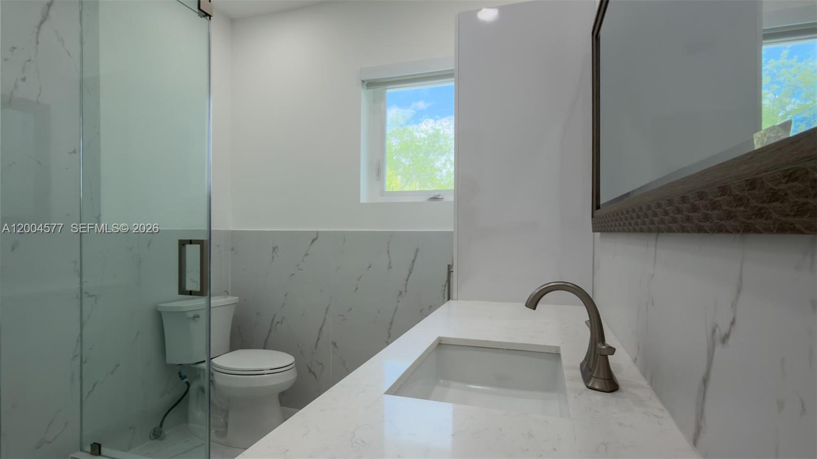 1690 Daytonia Rd, Miami Beach FL 33141